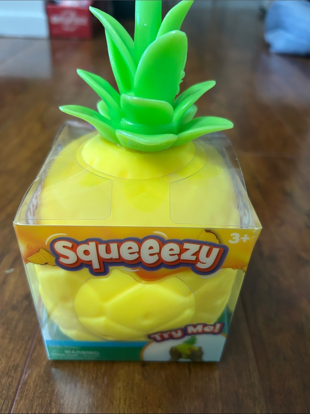 Sunny Days Pineapple Squeezy